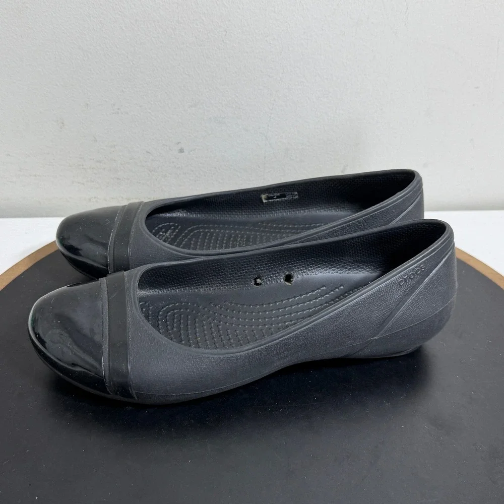 Crocs Cap Toe Ballet‎ Flats Women US 6 Black Slip On Comfort Shoes Casual